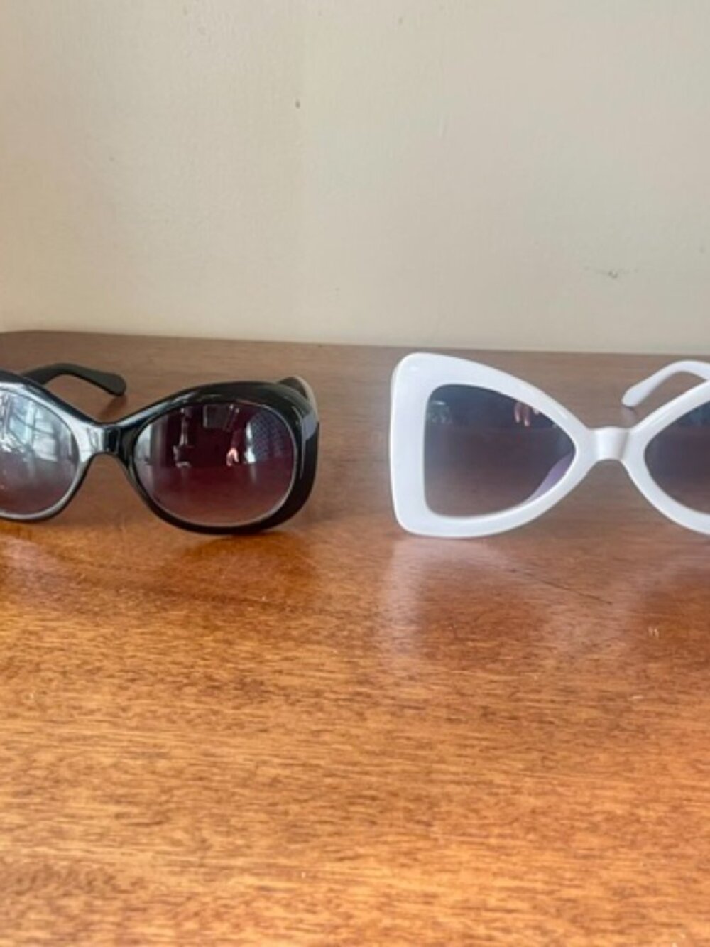 Fashion Sunglasses Large White Abstract & Black Large Jackie O's 2 Pairs